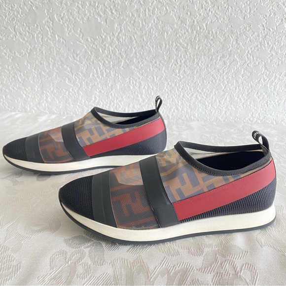FENDI Technical Mesh Logo Sneakers - Picture 8 of 16